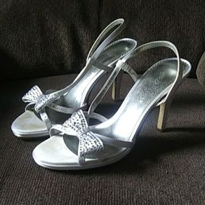 Women's Michaelangelo slvr high heel shoes size 8m